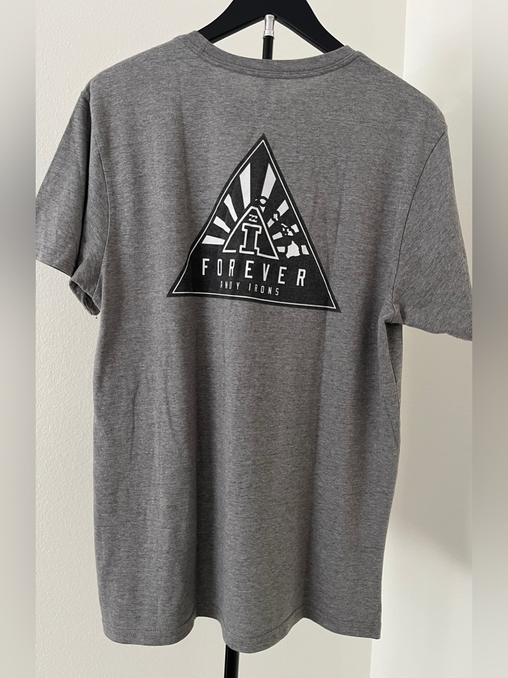 🏄 NWOT! Billabong Forever Andy Irons Graphic Tee Gray | Large